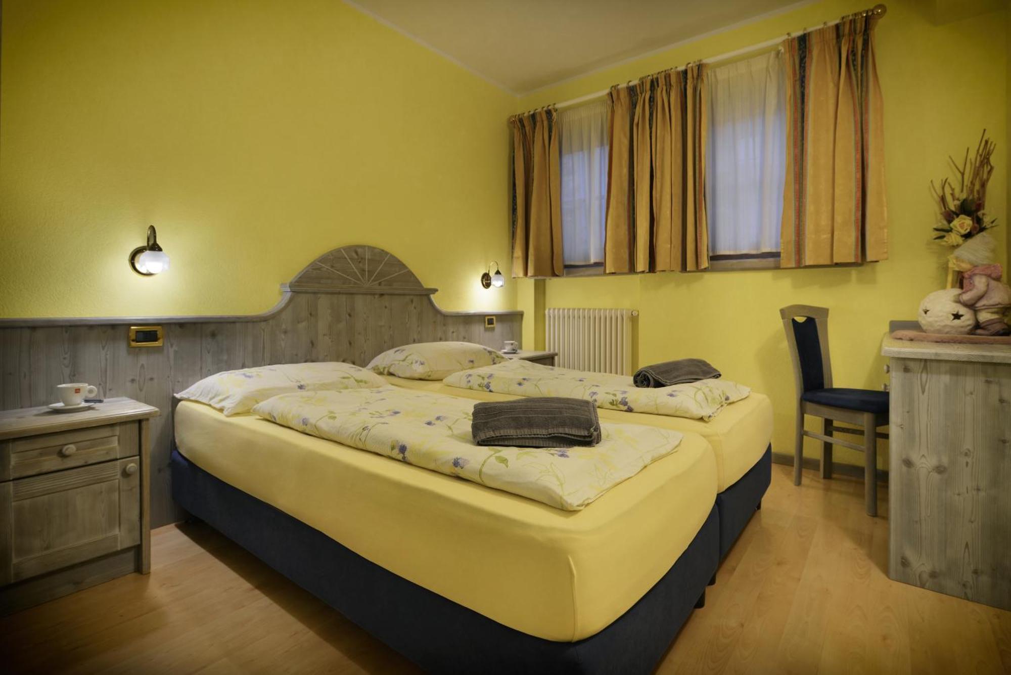 Residence Le Cascate Ливиньо Екстериор снимка