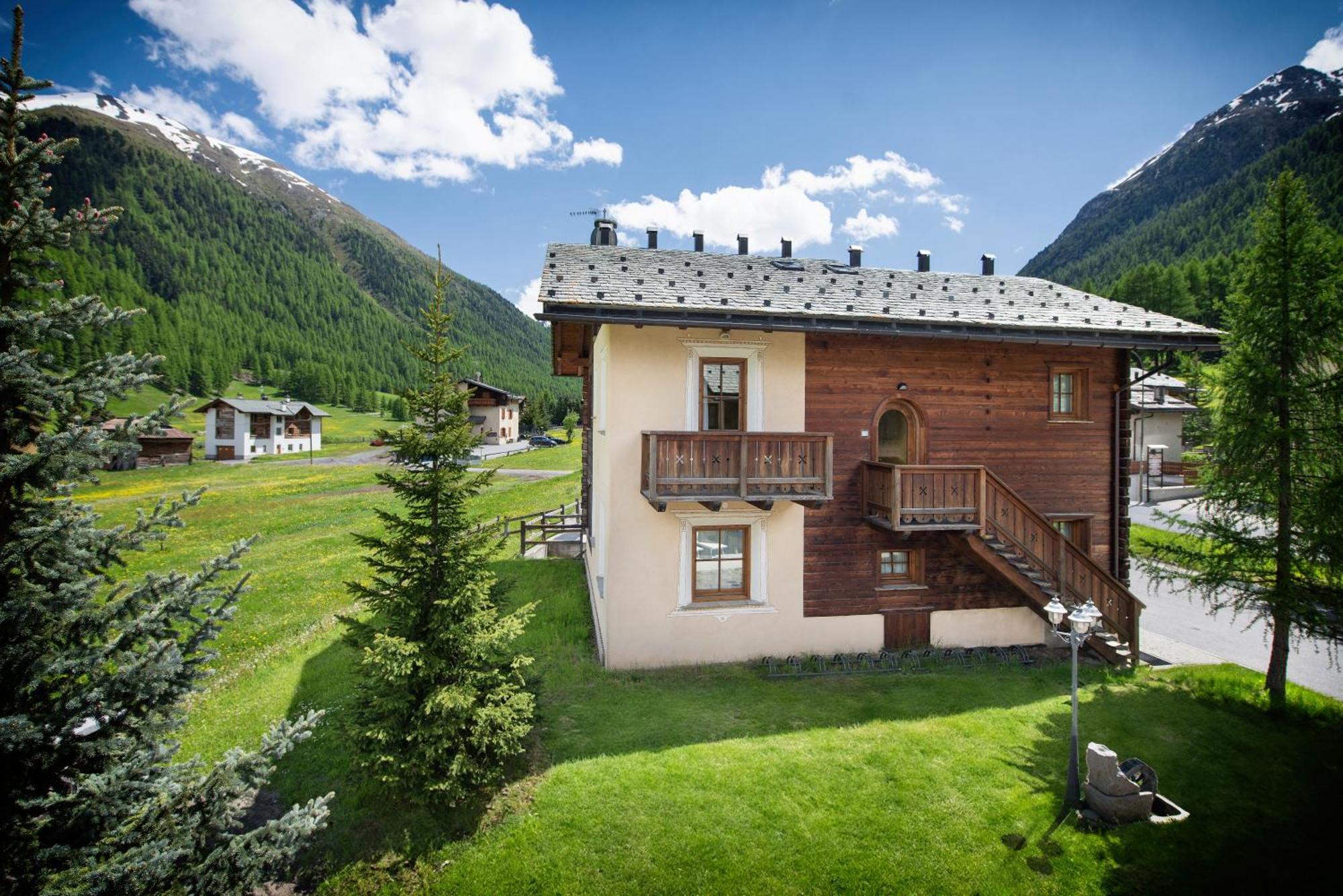 Residence Le Cascate Ливиньо Екстериор снимка