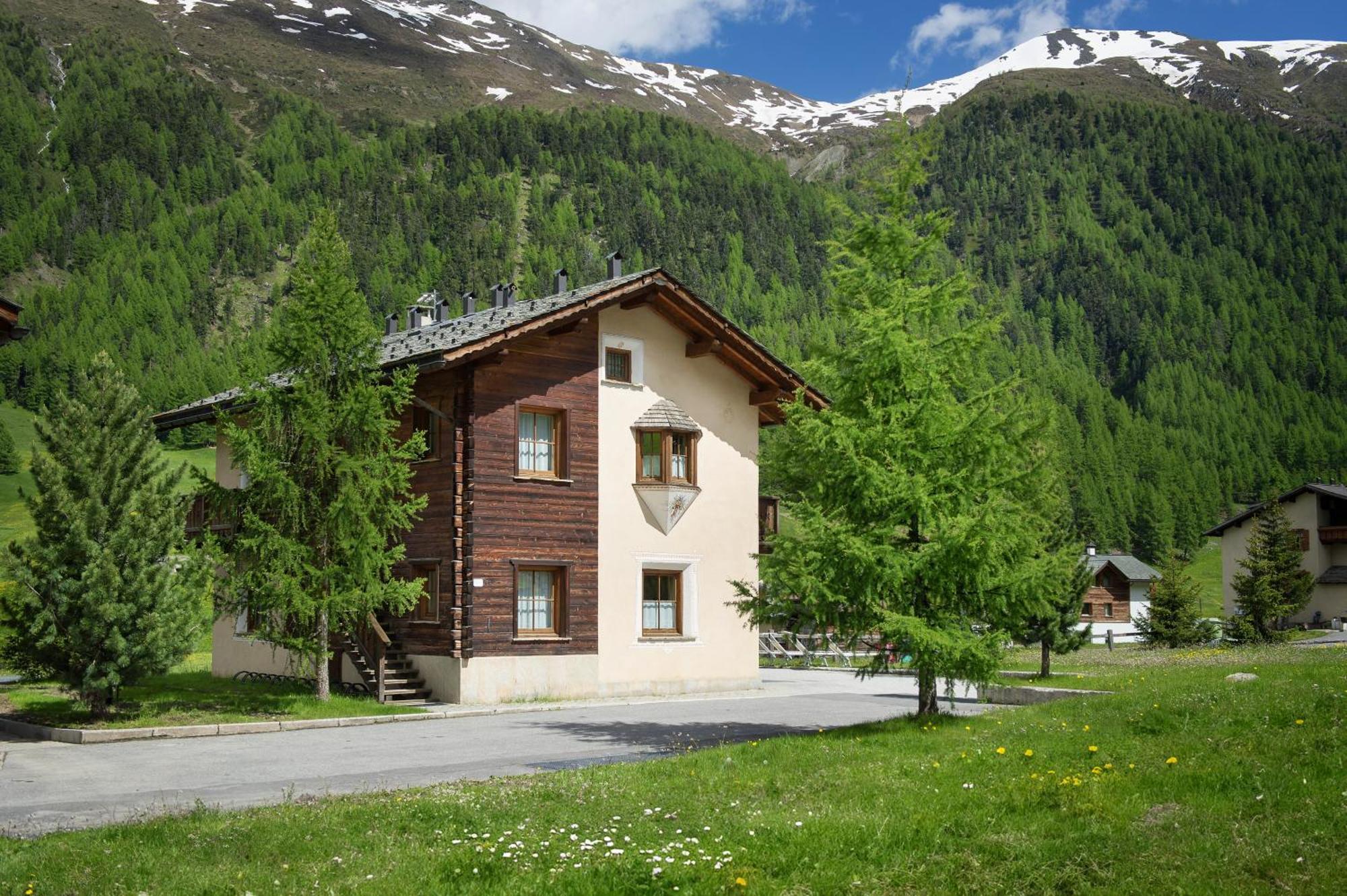 Residence Le Cascate Ливиньо Екстериор снимка