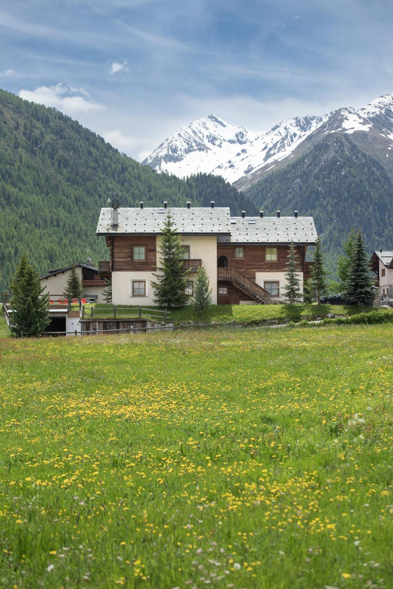Residence Le Cascate Ливиньо Екстериор снимка