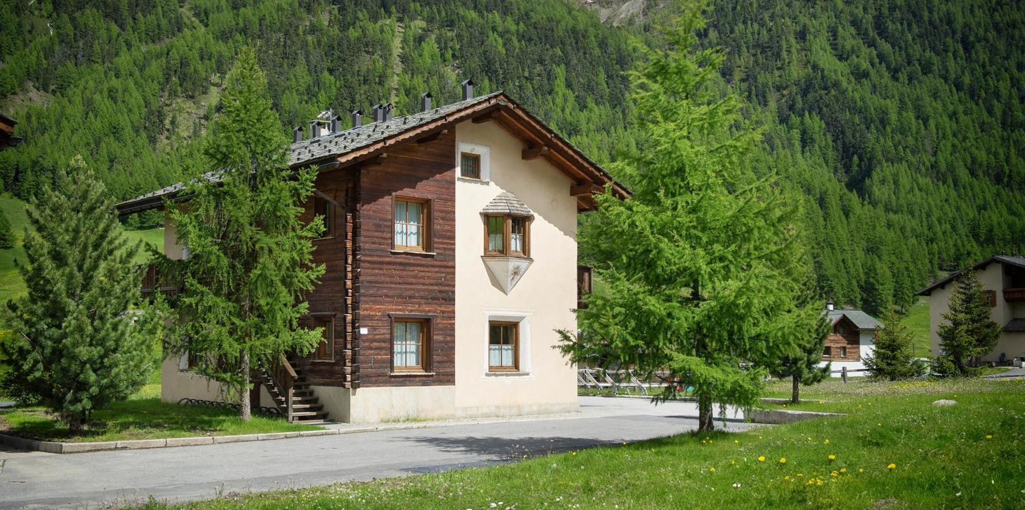 Residence Le Cascate Ливиньо Екстериор снимка