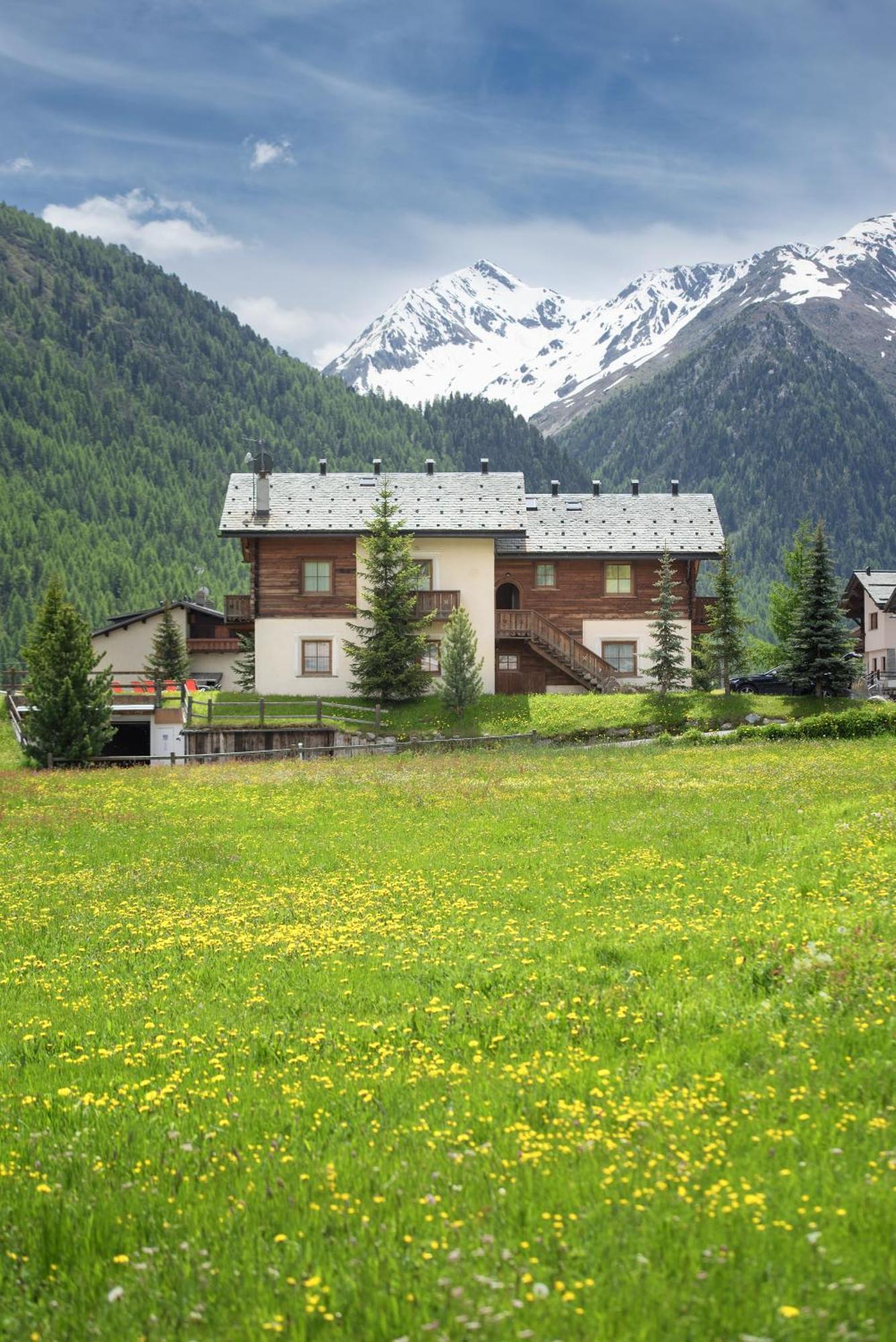 Residence Le Cascate Ливиньо Екстериор снимка