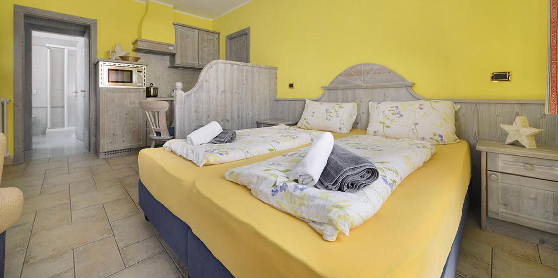 Residence Le Cascate Ливиньо Екстериор снимка
