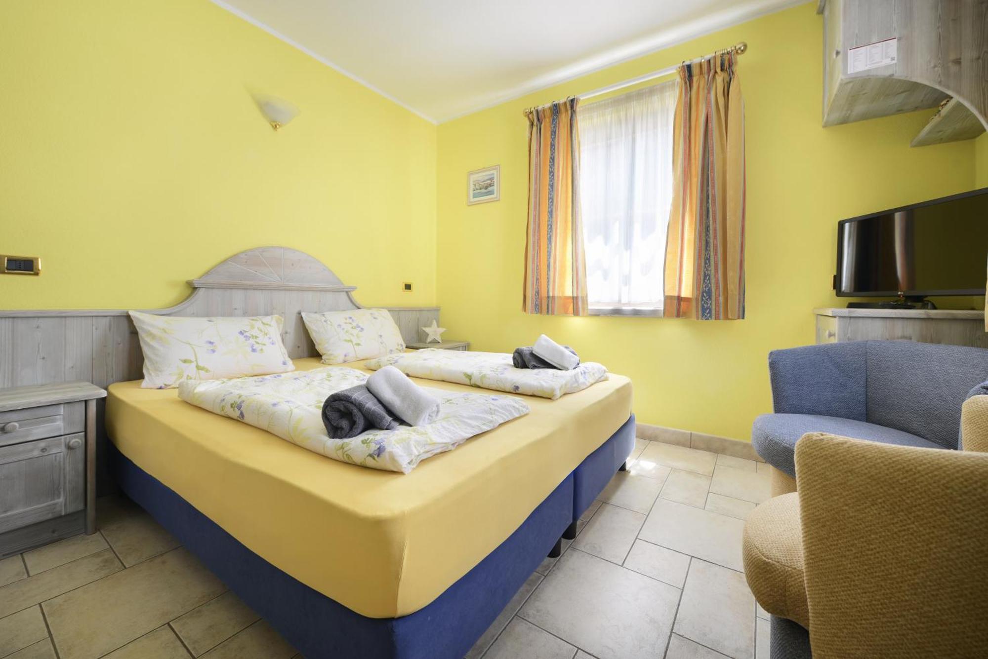 Residence Le Cascate Ливиньо Екстериор снимка