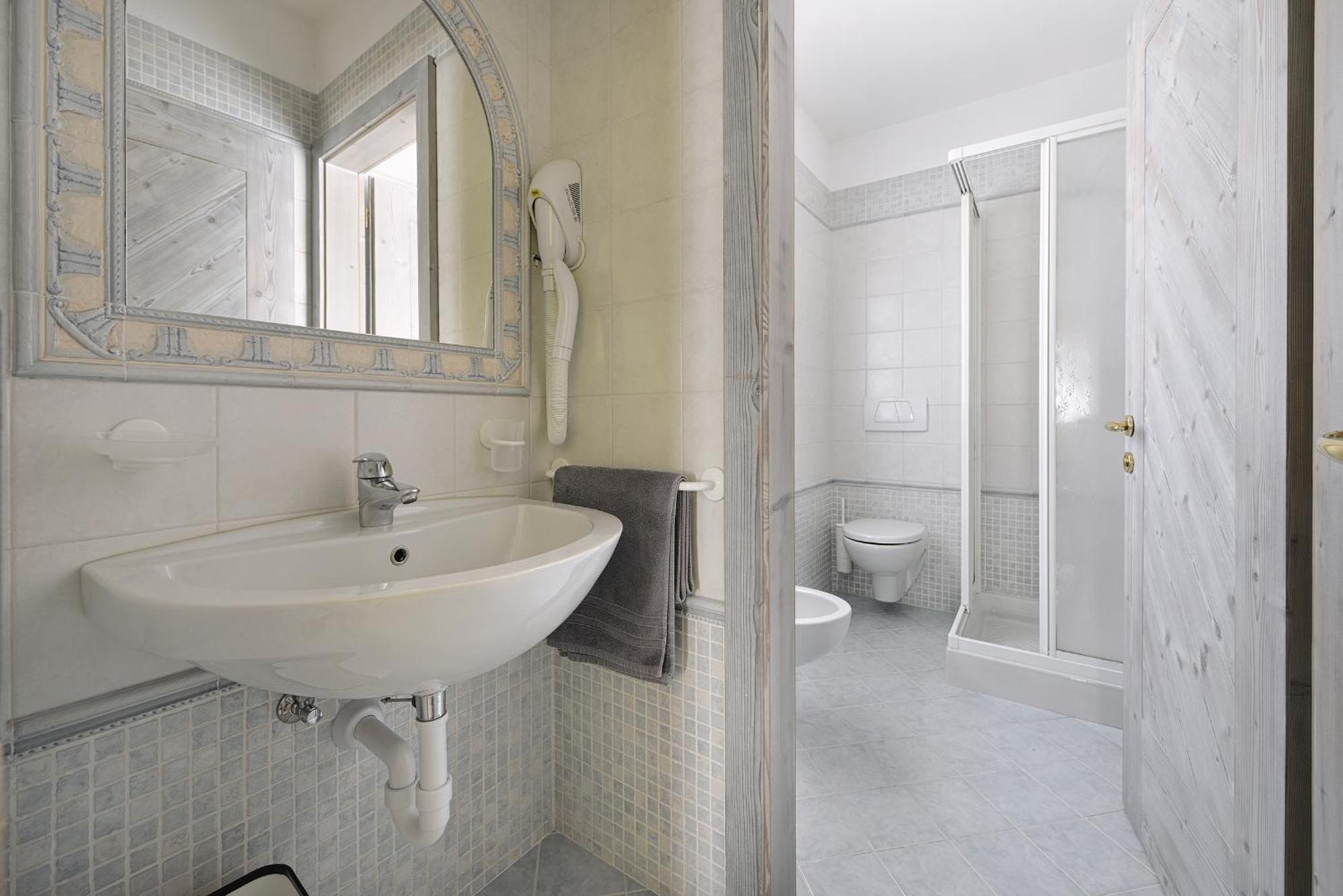 Residence Le Cascate Ливиньо Екстериор снимка